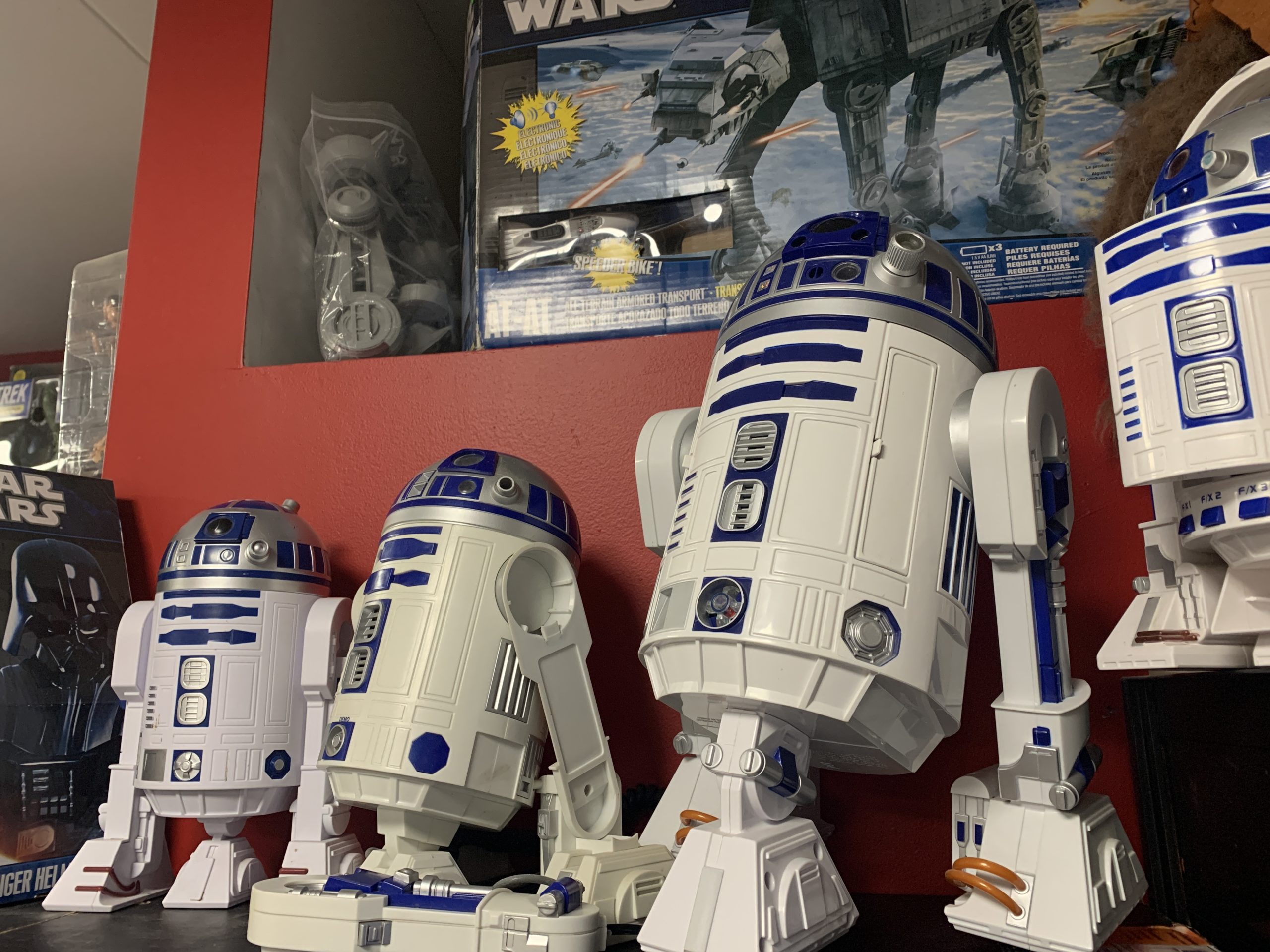 r2d2 toybox